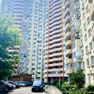 Сдам КЛАССНУЮ 2 кв. Метро Черниговская 5 мин. Пешком.