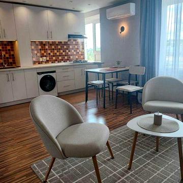 Продаж!Стильна Євро-2-к. квартира(47м2). ЦЕНТР, м.Олімпійська