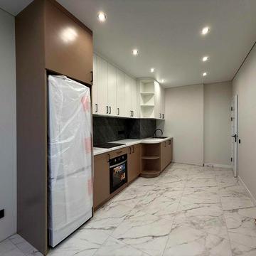 Видова квартира з люкс ремонтом! Центральний парк,без комісії! Торг є!