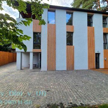 Будинок мрії під соснами біля озера!Камін, тераса, гараж, озеро, ліс!