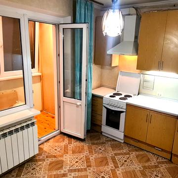 Наталії Ужвій вул., 9