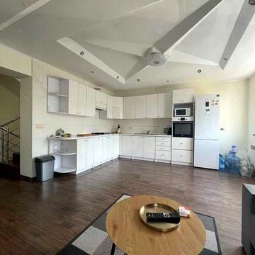 Оренда 1/2 будинку, вул. Кондукторська, вільний. Беруть всіх