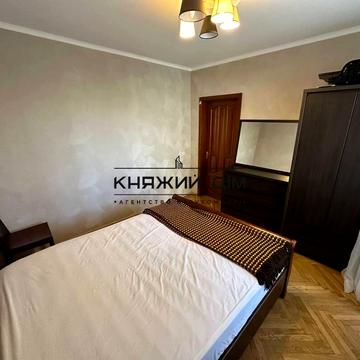 Європейського Союзу просп. (Правди), 64