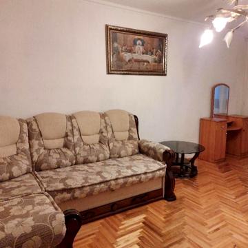 Василя Стуса вул., 21