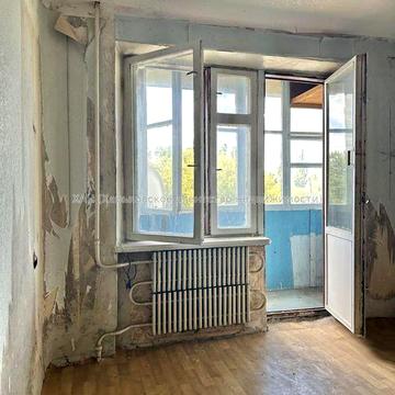 Продам 1к кв Одеська вул Болградська за АТБ Е68