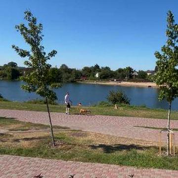 Продаж 3 к кв низький поверх Лівий   Біля озера Радунка  Терміново