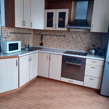 Драгоманова вул., 8-Б