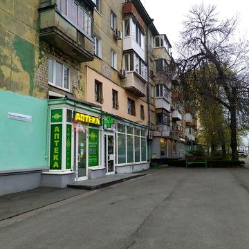Продам 2 -х комнатную в центре