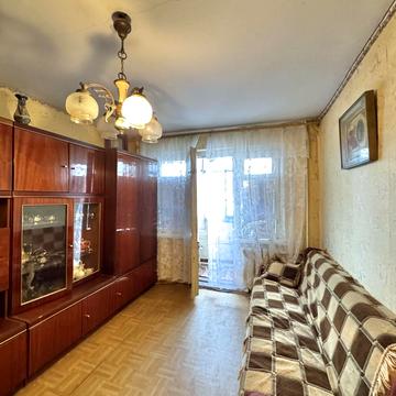 Тесленка вул., 25