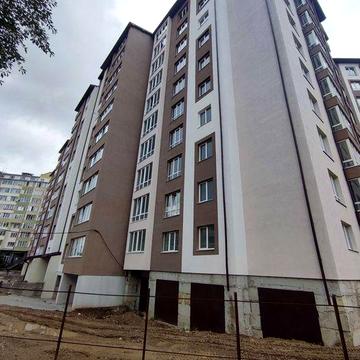 Продається простора 1 кімнатна квартира.