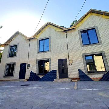 Продаж таунхаусу 130кв.м по вул. Г. Арабея