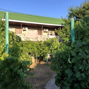 Продам Дом с отелем вблизи моря. Пригород Одессы, локация супер