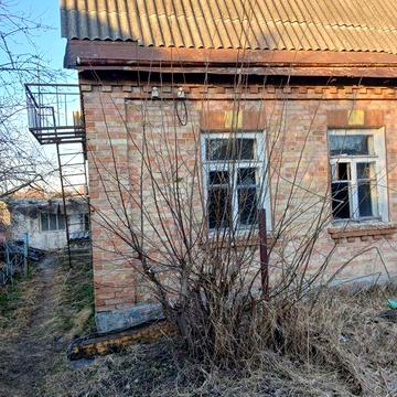 15 соток в с. Тарасівка з будинком під ремонт.