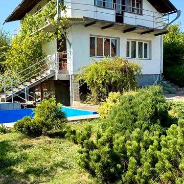 Продаж будинку в мікрорайоні Лезнево