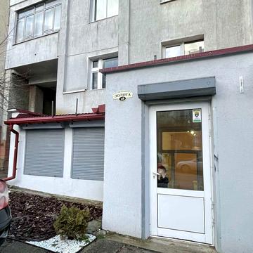 Золота вул. (), 18