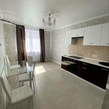 Академіка Сахарова вул., 3е