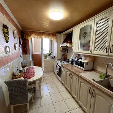 Продам 3х к.к в центре города улица Садовая и проспект возможно сертиф