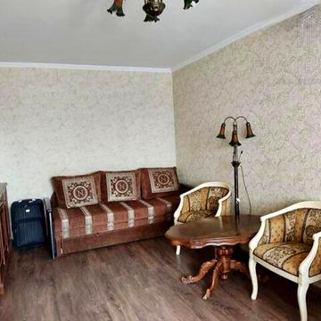 Прирічна вул., 19
