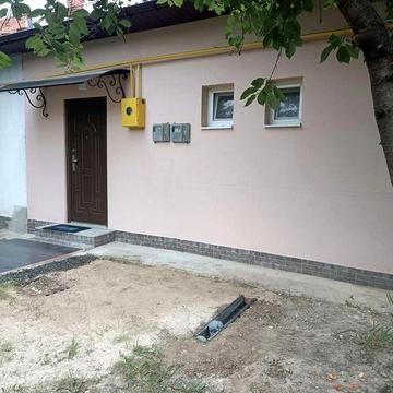 Здається будинок вперше. Центр з паркомістом .