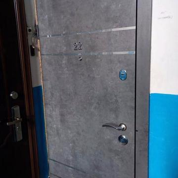 Продам 2-х кімнатну квартиру в центрі  Власник