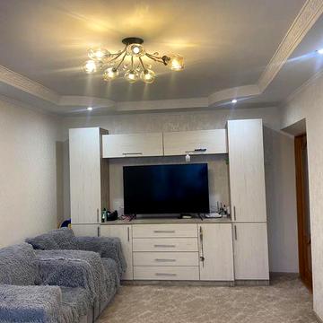 Продаж двохкімнатної квартири на вул. Антонова Олега 42 (Карла. Марса)