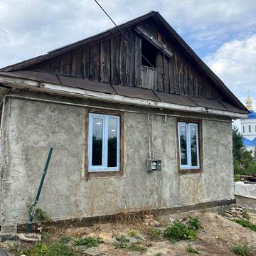 Продам (обмін з доплатою)будинок в центрі Демидівки