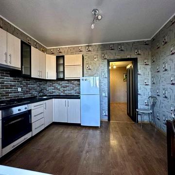 2- кімн. кв., 70 м2, вул. Старобілоуська, Автономка!