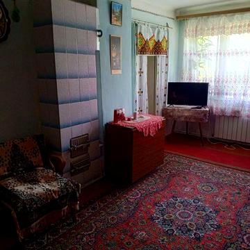 Продаж 3-кімнатної квартири з гаражем та підсобними приміщеннями
 3