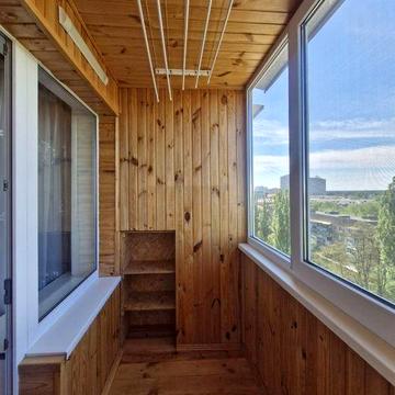 Продам  свою 3-х кімнатну квартиру  м. Бровари ( Київська область) ЖК масив