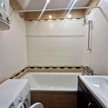 Продам  свою 3-х кімнатну квартиру  м. Бровари ( Київська область) ЖК масив