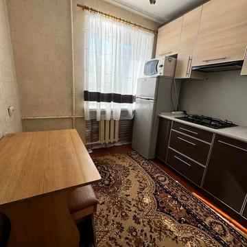 Перемоги вул., 6