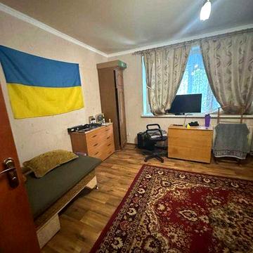 Продам 2-комн. квартиру в пгт Черноморское
