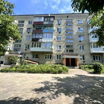 3-й Мікрорайон вул., 2