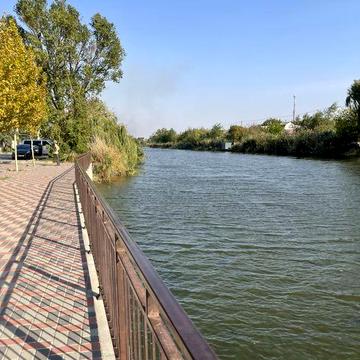 Продам дачный дом с участком земли в Еромолаевке