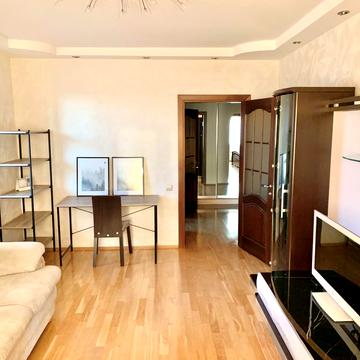 Феодосійський пров., 14-А