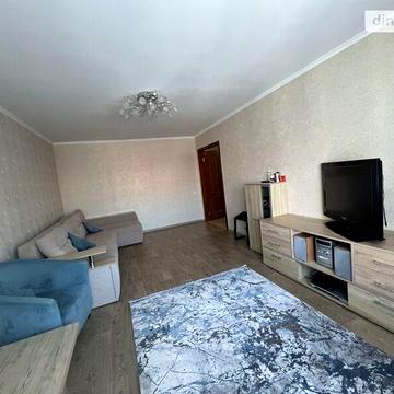 Продаж 2к Квартира Лялі Ратушної вулиця