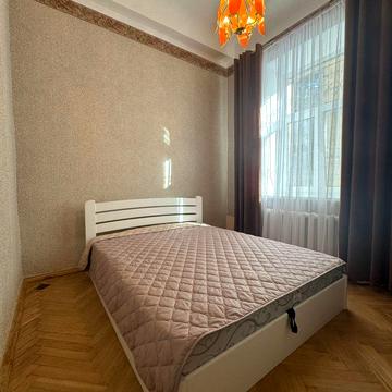 Лютеранська вул., 11