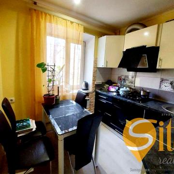 Продаж 2к.кв. по  вул. Магістральна (035)