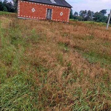 Продам земельну ділянку з недобудованим будинком с. Іванчиці
