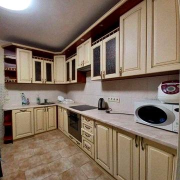 Бальзака 55в, оренда 2-к квартири, ТРЦ Район, невисокий поверх!