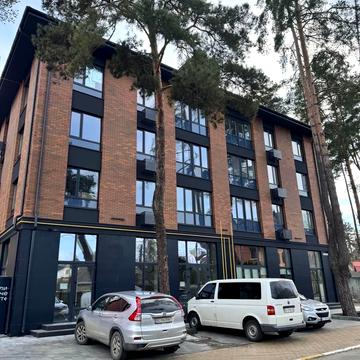 Рильського вул., 5-Б