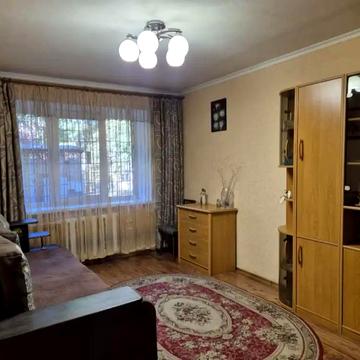Незалежності вул. (Титова), 22