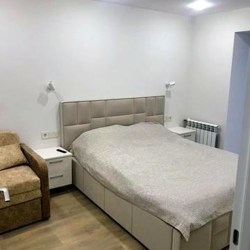 Деміївська вул., 35