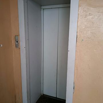Володимира Великого вул. (Артема), 111