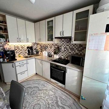 Продаж 2-кімнатної квартири площа Холодногірська (пл. Горького) ЦЕГЛА