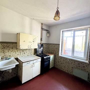 Продаж двокімнатної квартири,5-ти Кути
