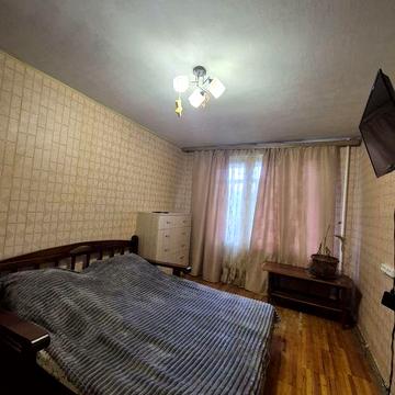 Продам 3 к.кв. метро Олексіївська/Перемога-5хв.пішки. Пр.Л.Свободи 35