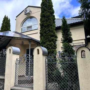 Продам будинок 180кв.м