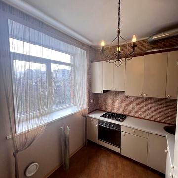 Довгострокова оренда 1к Квартира Героїв Крут (Фурманова) вулиця