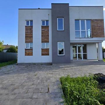 Будинок 260 м2 цегла дах моноліт є газ с. Козин Конча-Заспа біля річки